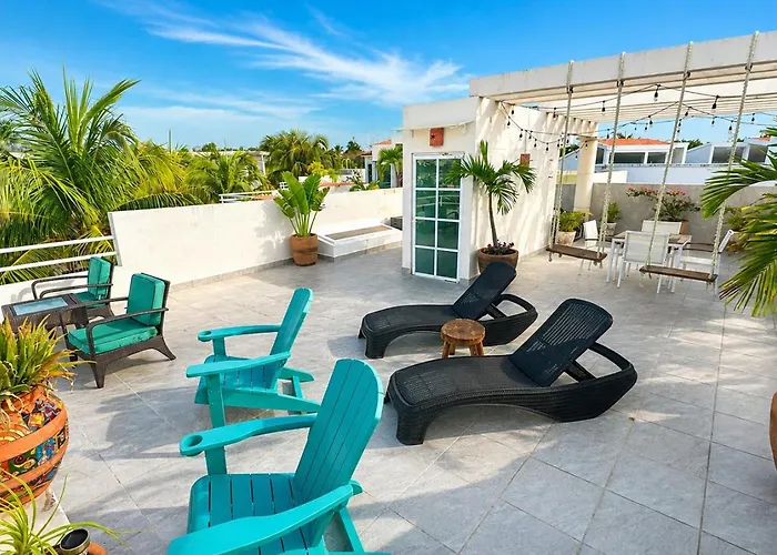 Stunning Large Remodeled Penthouse-big Canal Views Apartment