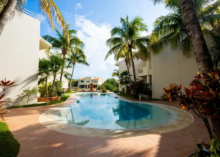 Stunning Large Remodeled Penthouse-big Canal Views *