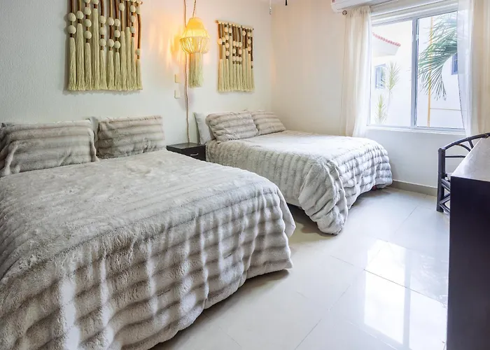 Stunning Large Remodeled Penthouse-big Canal Views Puerto Aventuras