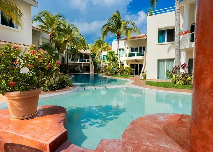 Stunning Large Remodeled Penthouse-big Canal Views